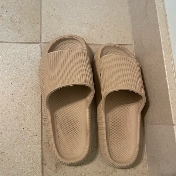 Cloud Slides - Original - Picture 5 of 9